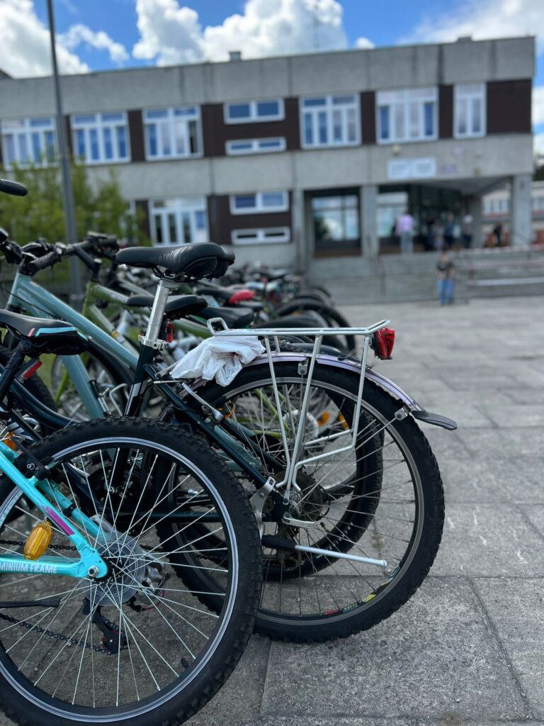 Parking rowerowy SP 28